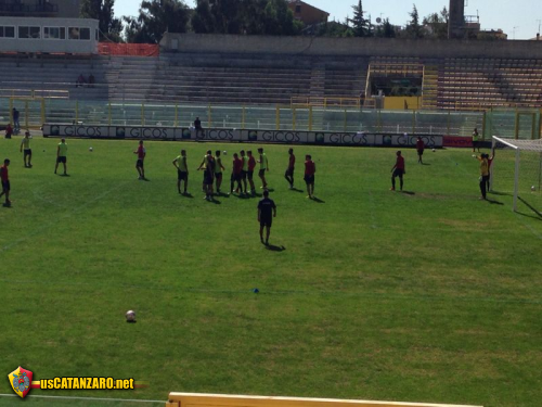 Rifinitura e prato spelacchiato