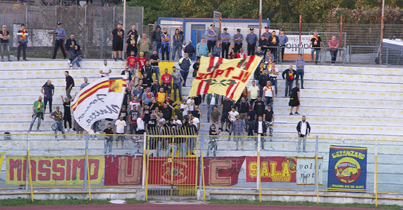 tifosi catanzaro a caserta